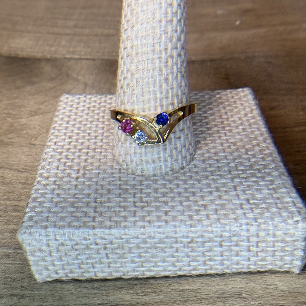 Vintage 3 Gemstone Gold Tone Size 6.75/7 Bogarz BZ Salesman Sample Mothers Ring
